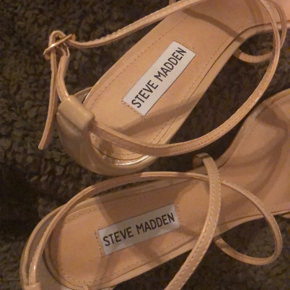 Steve Madden heels size: 8.5 - Picture 3 of 4